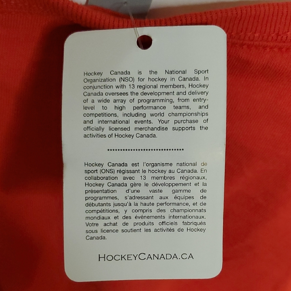 Canada Red T-Shirt and Hat Set - Picture 8 of 12